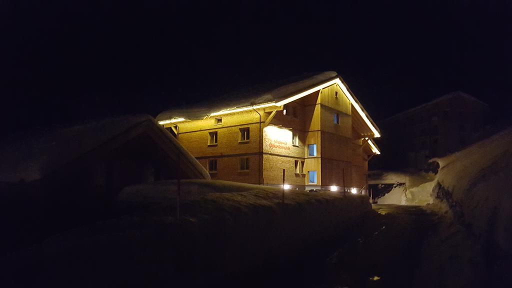 Damuels Appartements Exteriör bild